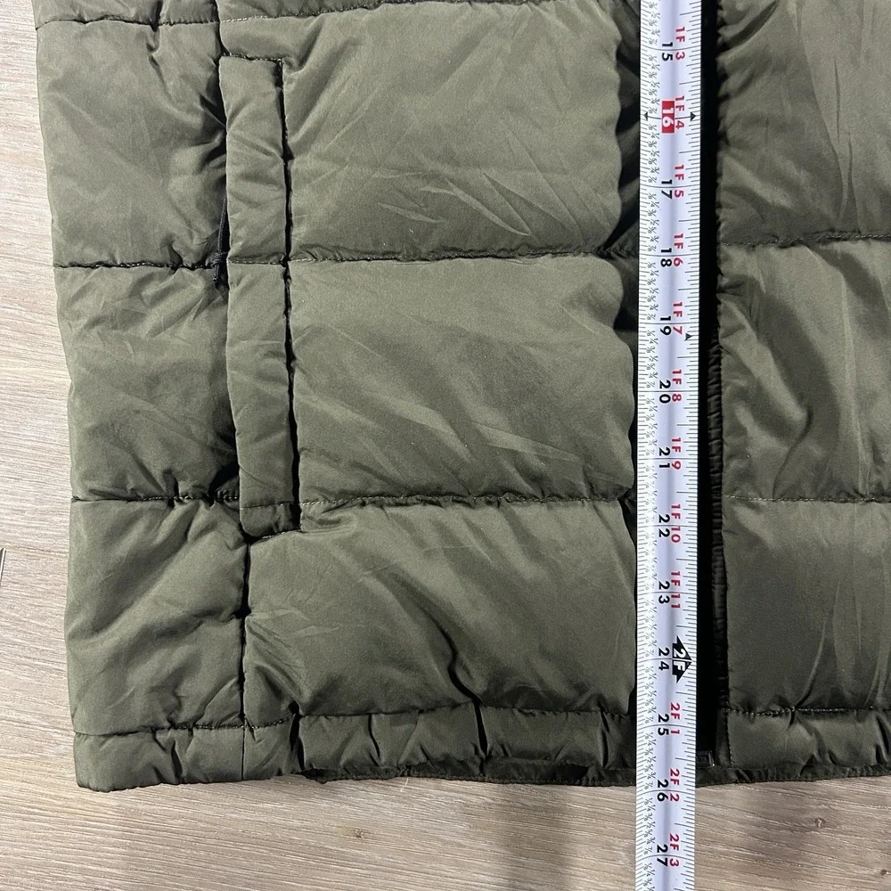The North Face Puffer Vest Mens Small Green 550 Goose‎ Down Quilted NF0A3CR5